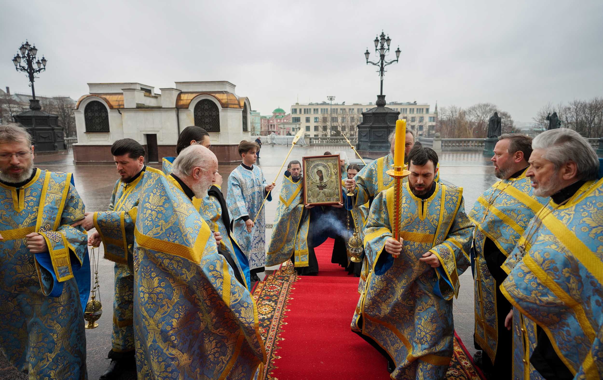 Служители церкви в Новокосино