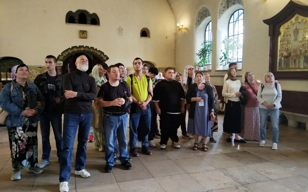 Воспитанники Дома сопровождаемого проживания «Гурьевский» посетили Марфо-Мариинскую обитель
