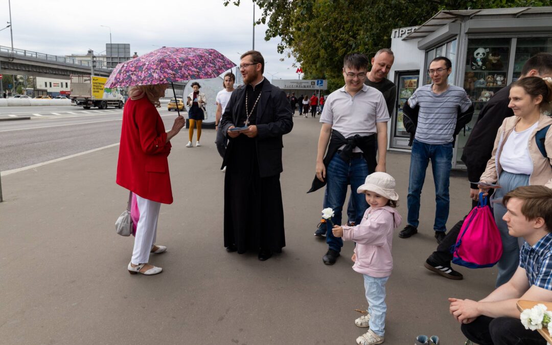 Прихожане храма святого благоверного князя Андрея Боголюбского на Волжском провели акцию против абортов