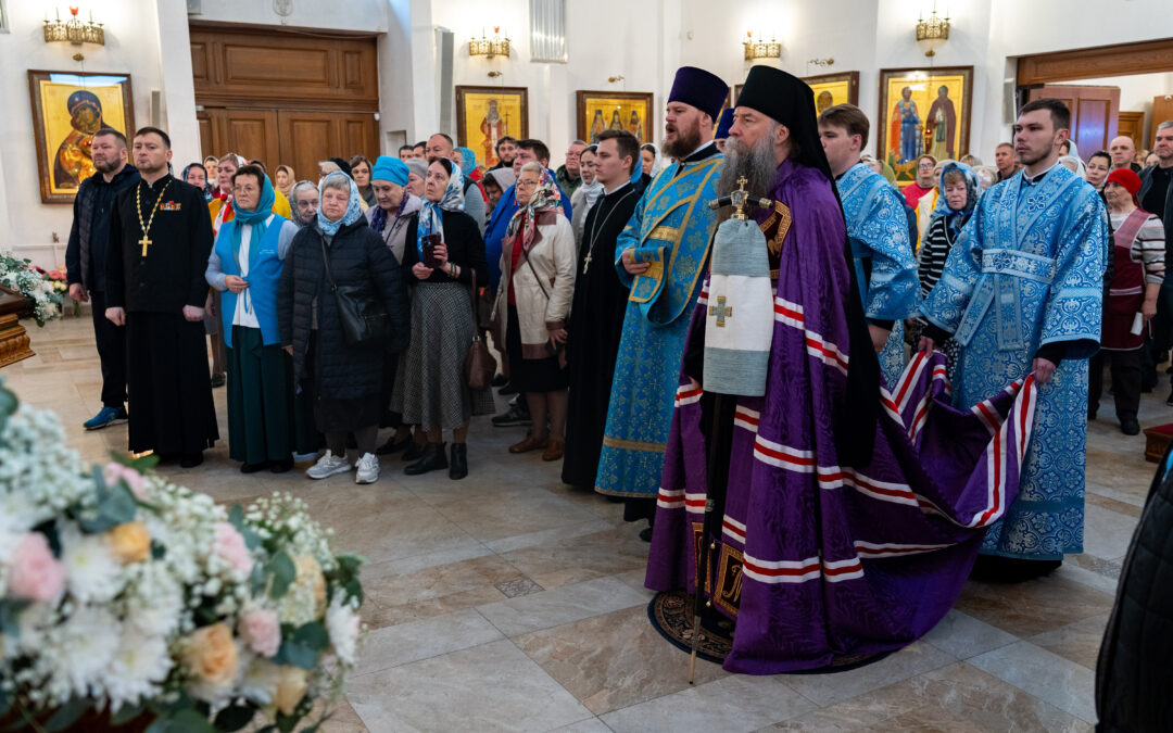 Епископ Егорьевский Мефодий возглавил престольные торжества в храме Покрова Пресвятой Богородицы на Люберецких полях