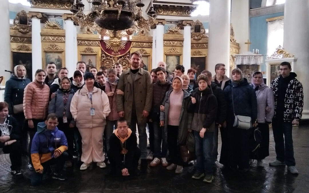 Воспитанники ДСП «Гурьевский» посетили храм иконы Божией Матери «Всех скорбящих Радость» на Ордынке
