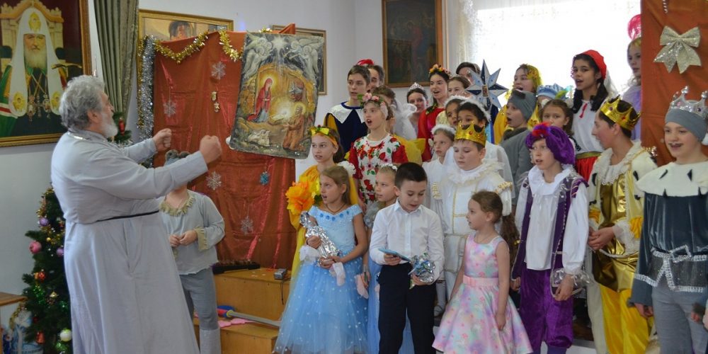 В Православной гимназии «Люблино» прошел праздничный Рождественский концерт