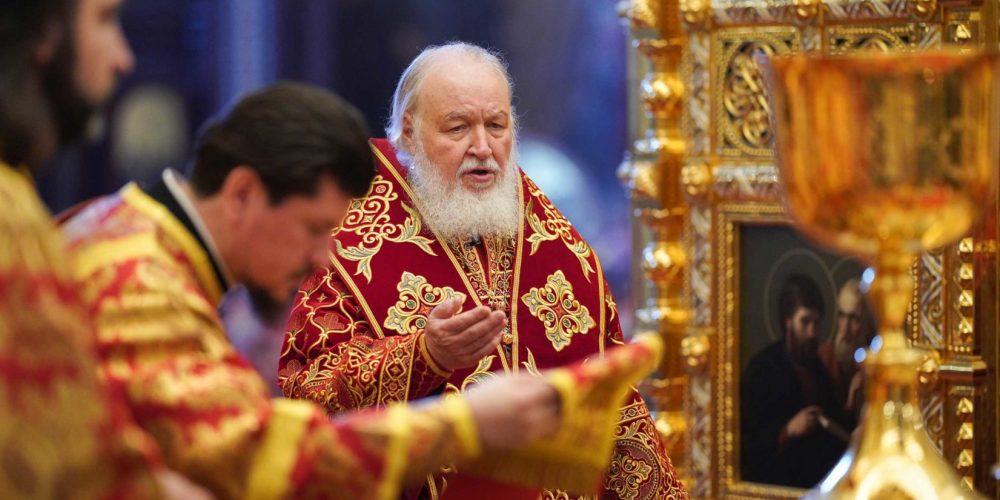 Архиепископ Егорьевский Матфей сослужил Святейшему Патриарху Кириллу за Божественной литургией в день тезоименитства Его Святейшества