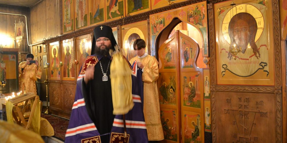 Архиерейское богослужение в храме святителя Тихона, патриарха Московского, в Люблине