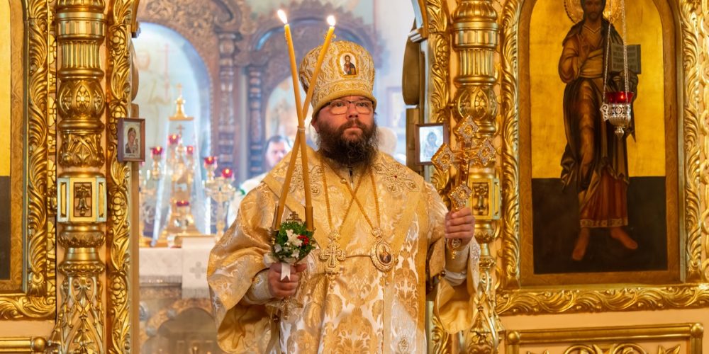 Архиепископ Егорьевский Матфей совершил Литургию в храме Преображения Господня в Богородском в день престольного праздника