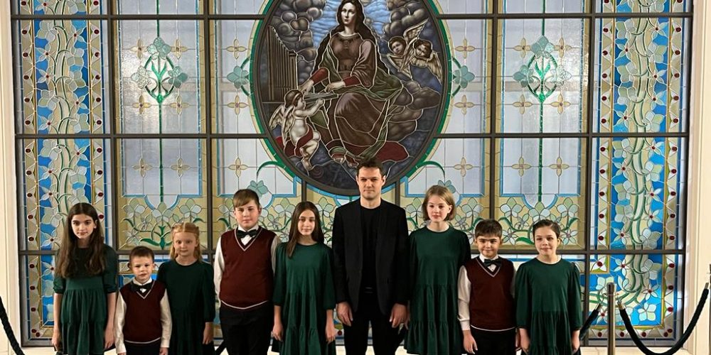 Детский хор воскресной школы храма Живоначальной Троицы в Карачарове принял участие в концерте в Большом зале Московской консерватории