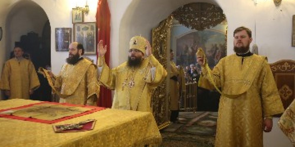 Архиепископ Егорьевский Матфей возглавил престольный праздник в Николо-Перервинской обители