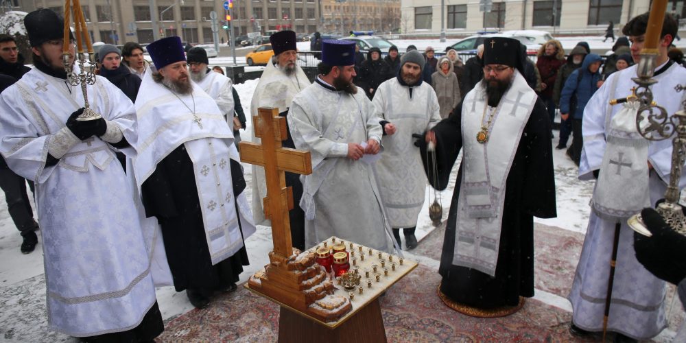 Архиепископ Егорьевский Матфей совершил заупокойную литию по павшим в сражении под Плевной
