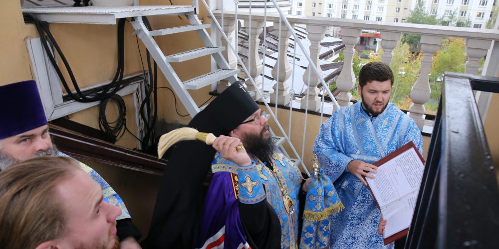 Архиепископ Егорьевский Матфей освятил колокола храма Сретения Господня в Жулебине