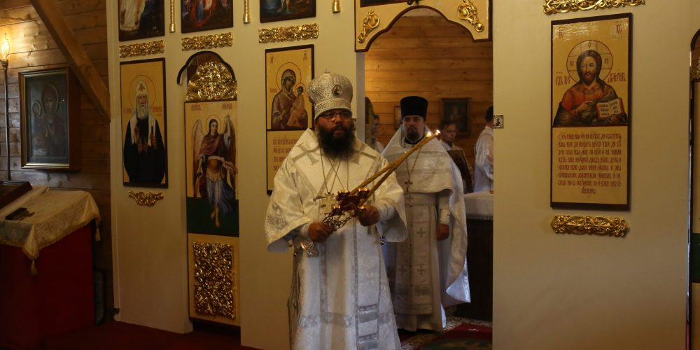 Архиепископ Егорьевский Матфей возглавил престольные торжества в храме Преображения Господня в Лефортове