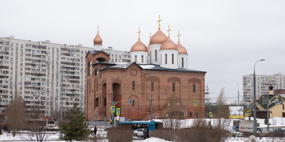 Архиепископ Егорьевский Матфей совершил объезд строящихся храмов Юго-Восточного викариатства