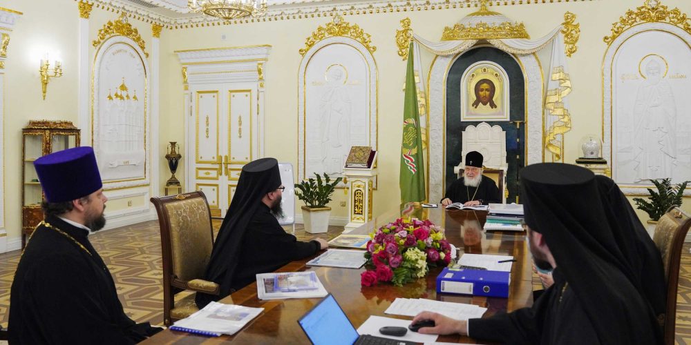 Архиепископ Егорьевский Матфей принял участие в совещнии по Программе строительства православных храмов под председательством Святейшего Патриарха