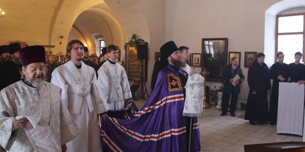 Епископ Воскресенский Савва совершил Великое освящение храма Архангела Михаила в Кубинке (+видео)