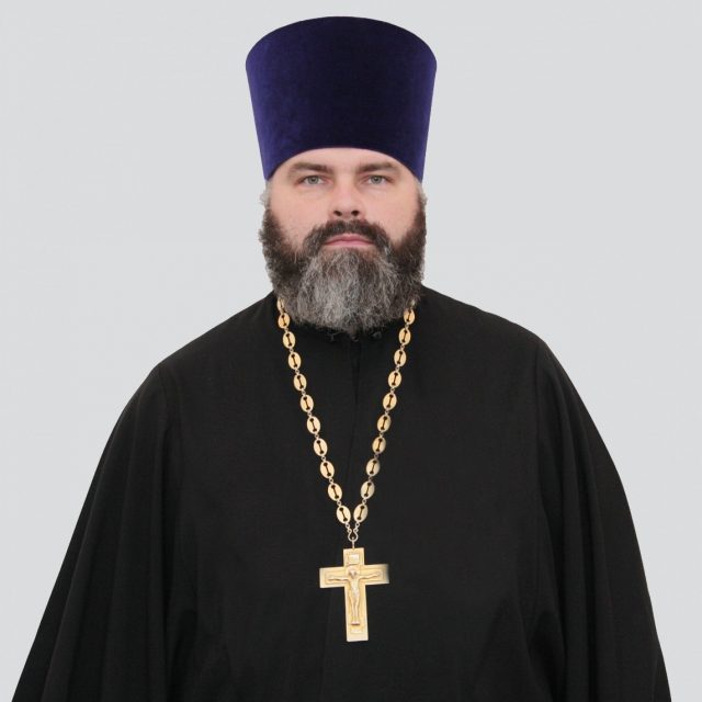 Священник Марк Кравченко