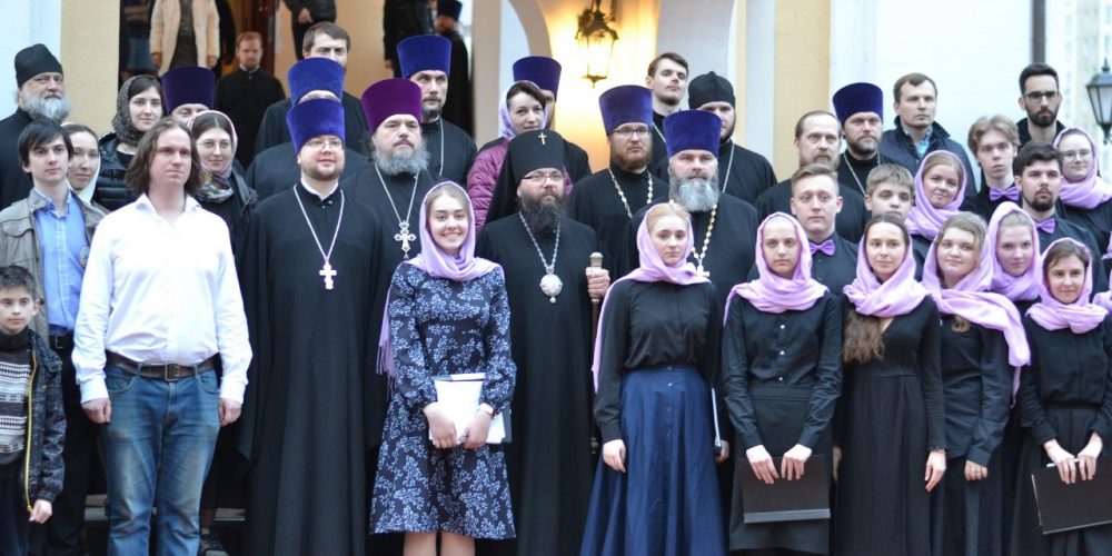 Управляющий Юго-Восточным викариатством совершил Пассию с участием православной молодежи
