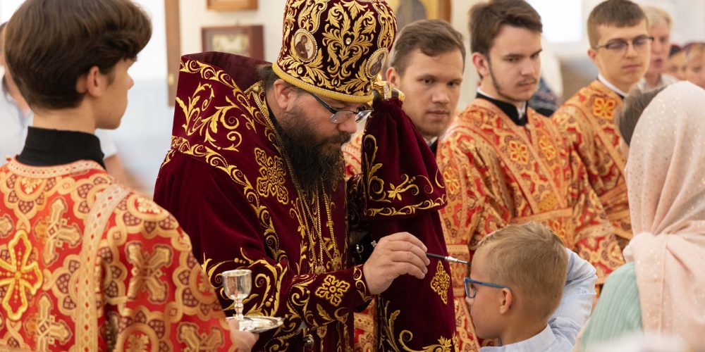 Управляющий Юго-Восточным викариатством совершил богослужение в храме святого благоверного князя Андрея Боголюбского на Волжском
