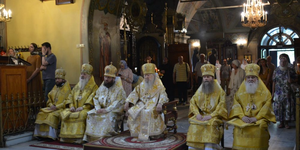 Епископ Павлово-Посадский Силуан сослужил митрополиту Ювеналию (Пояркову) в день его тезоименитства