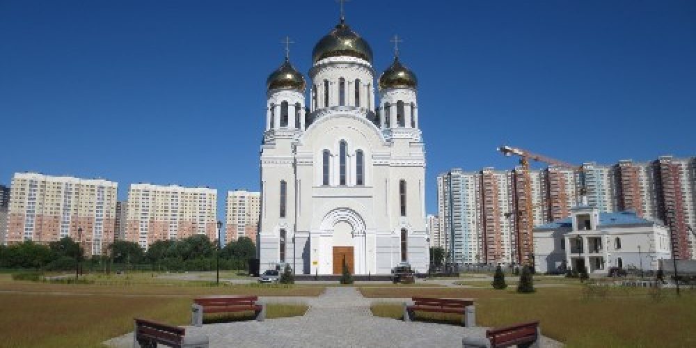 Экскурсия для школьников прошла в храме Покрова Пресвятой Богородицы на Люберецких полях