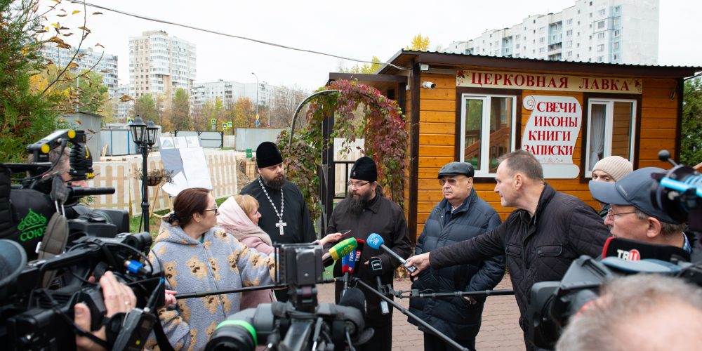 Архиепископ Егорьевский Матфей и В.И. Ресин проинспектировали ход строительства храмов в Юго-Восточном округе