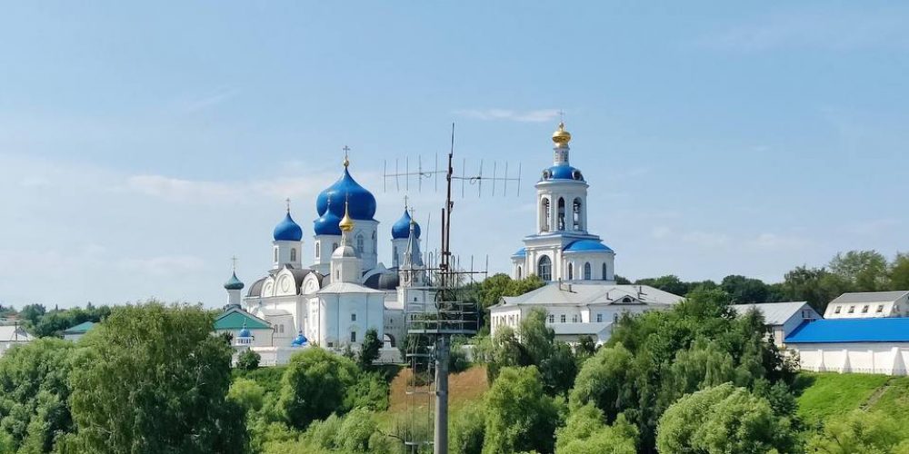 Прихожане храма Живоначальной Троицы в Карачарове совершили паломническую поездку во Владимирскую область