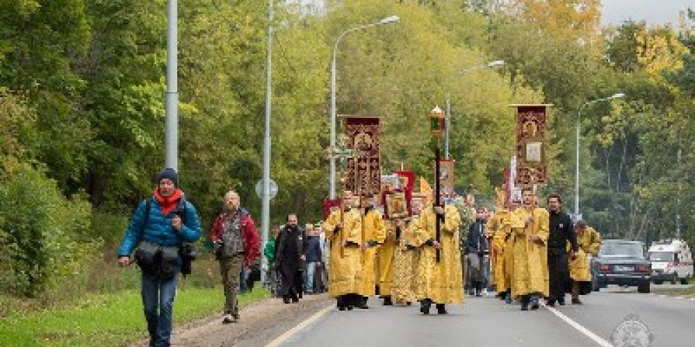 Председатель Финансово-хозяйственного управления провел рабочую встречу с настоятелем строящегося храма мчч. Анатолия и Протолеона в Марьине