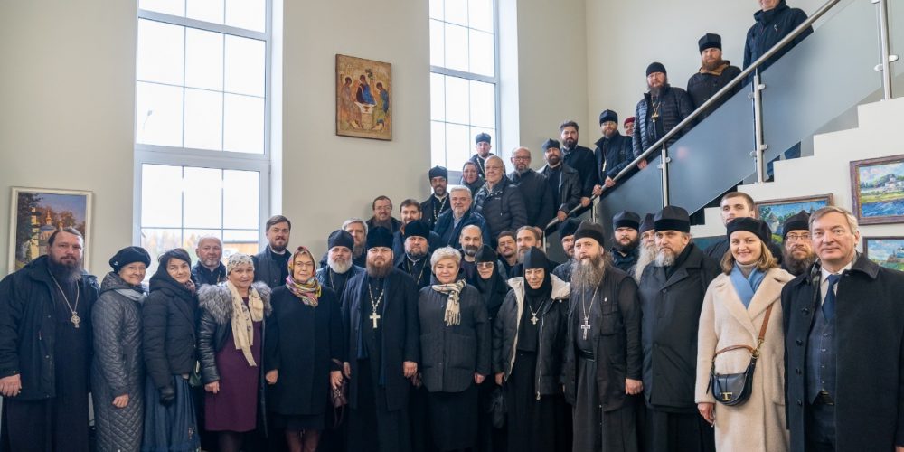 Помощник епархиального древлехранителя г. Москвы в Юго-Восточном викариатстве принял участие в практическом совещании епархиальных древлехранителей в Псково-Печерском монастыре