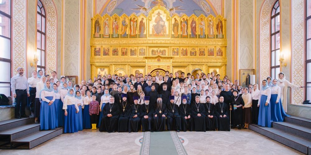 Епископ Егорьевский Мефодий совершил Литургию с участием молодежи Юго-Восточного и Восточного викариатств в Князь-Владимирском храме ПСТГУ